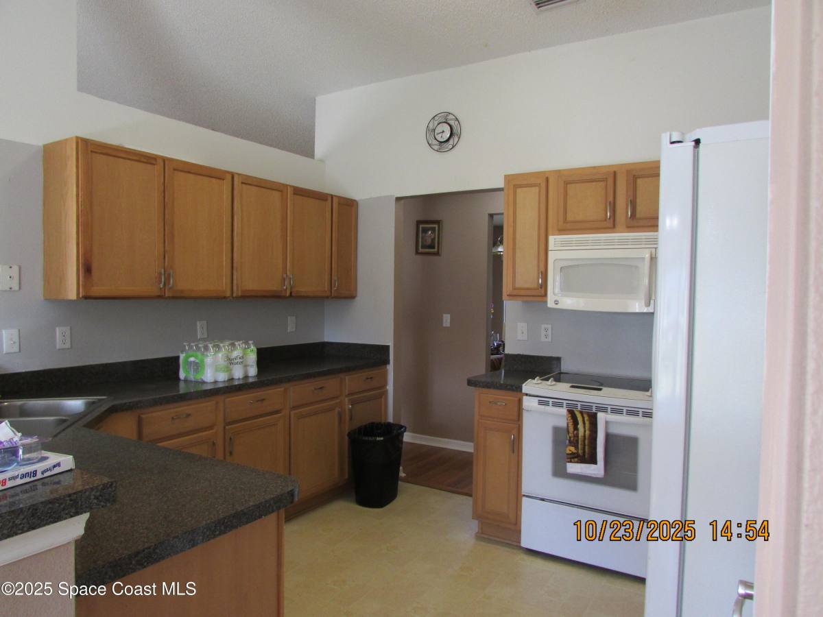 Apartment for rent at 534 White Plains Ave SW #534, Palm Bay, FL 32908