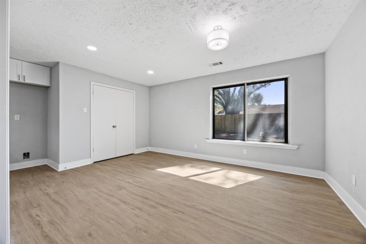 Apartment for rent at 3030 Becket St, Pearland, TX 77584