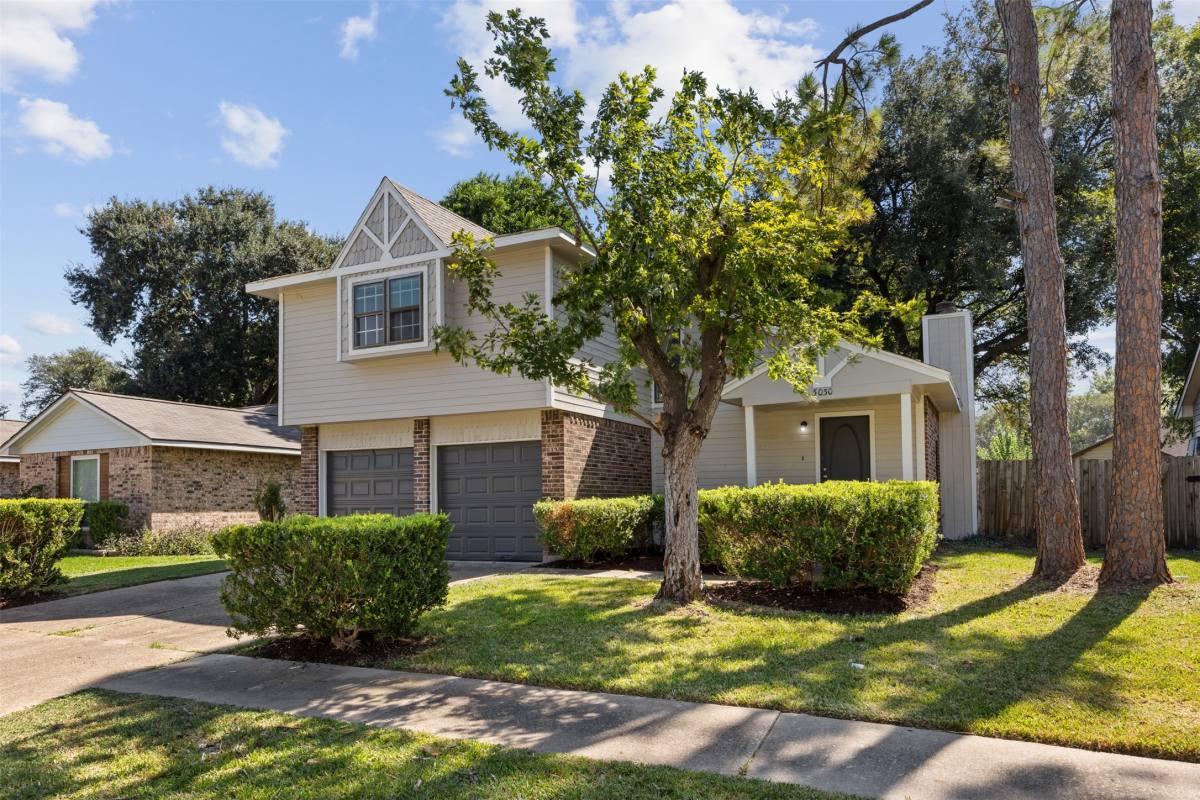 Apartment for rent at 3030 Becket St, Pearland, TX 77584