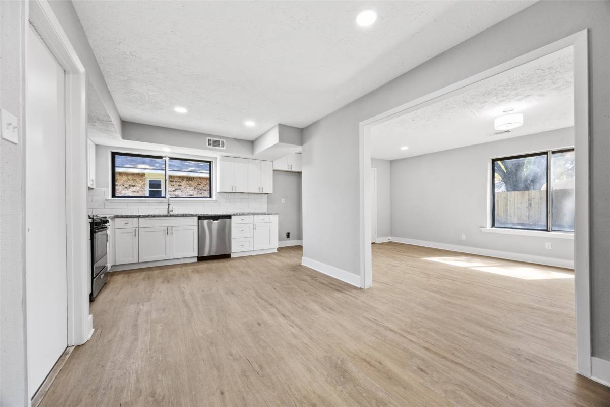 Apartment for rent at 3030 Becket St, Pearland, TX 77584