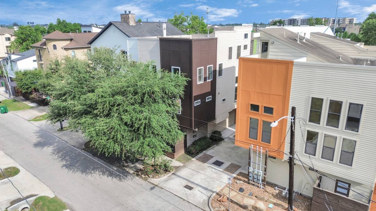 Apartment for rent at 4510 Inker St #4510B, Houston, TX 77007
