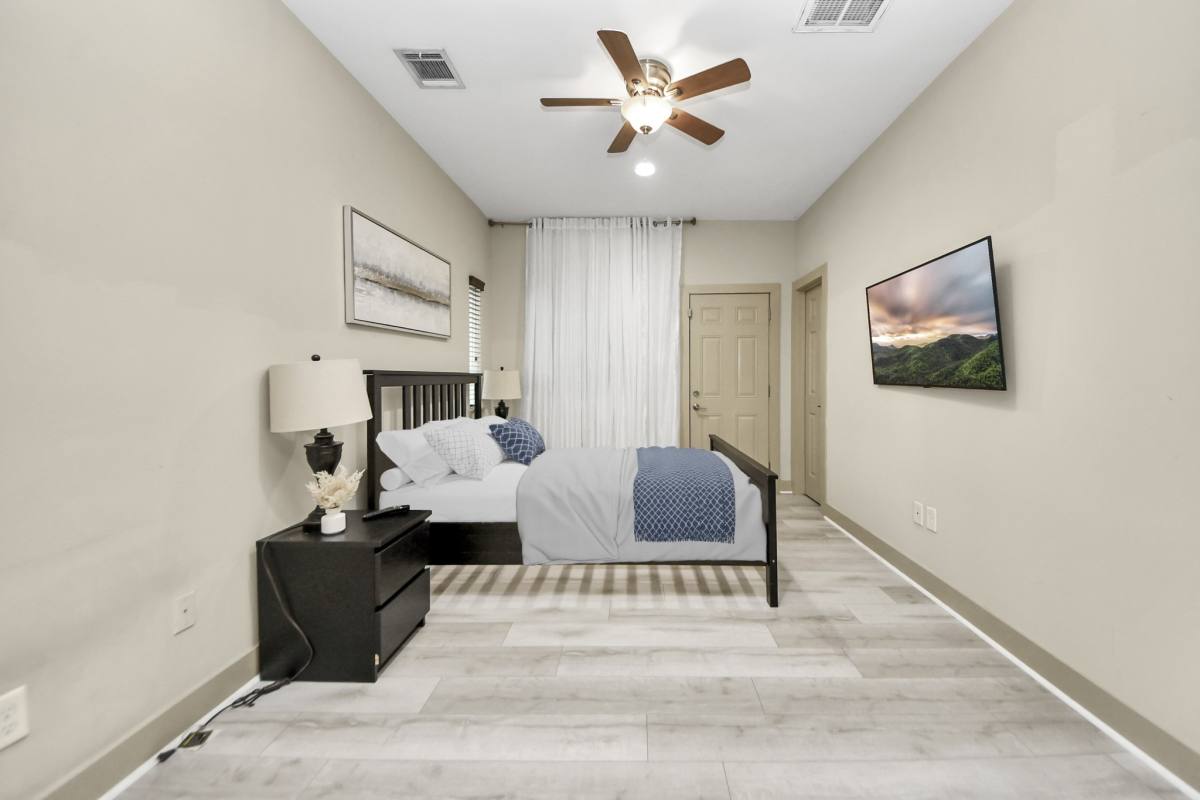 Apartment for rent at 4510 Inker St #4510B, Houston, TX 77007