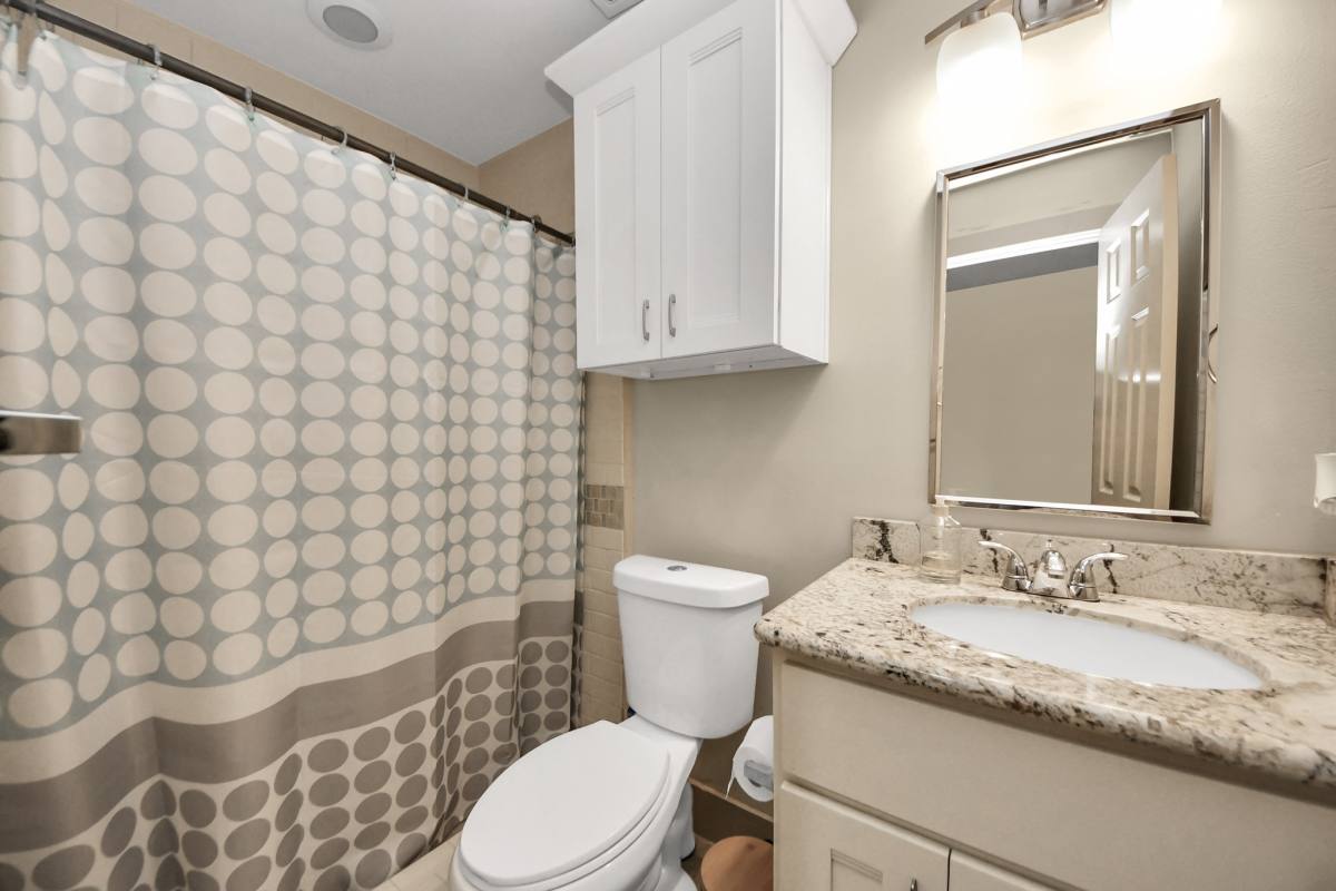 Apartment for rent at 4510 Inker St #4510B, Houston, TX 77007