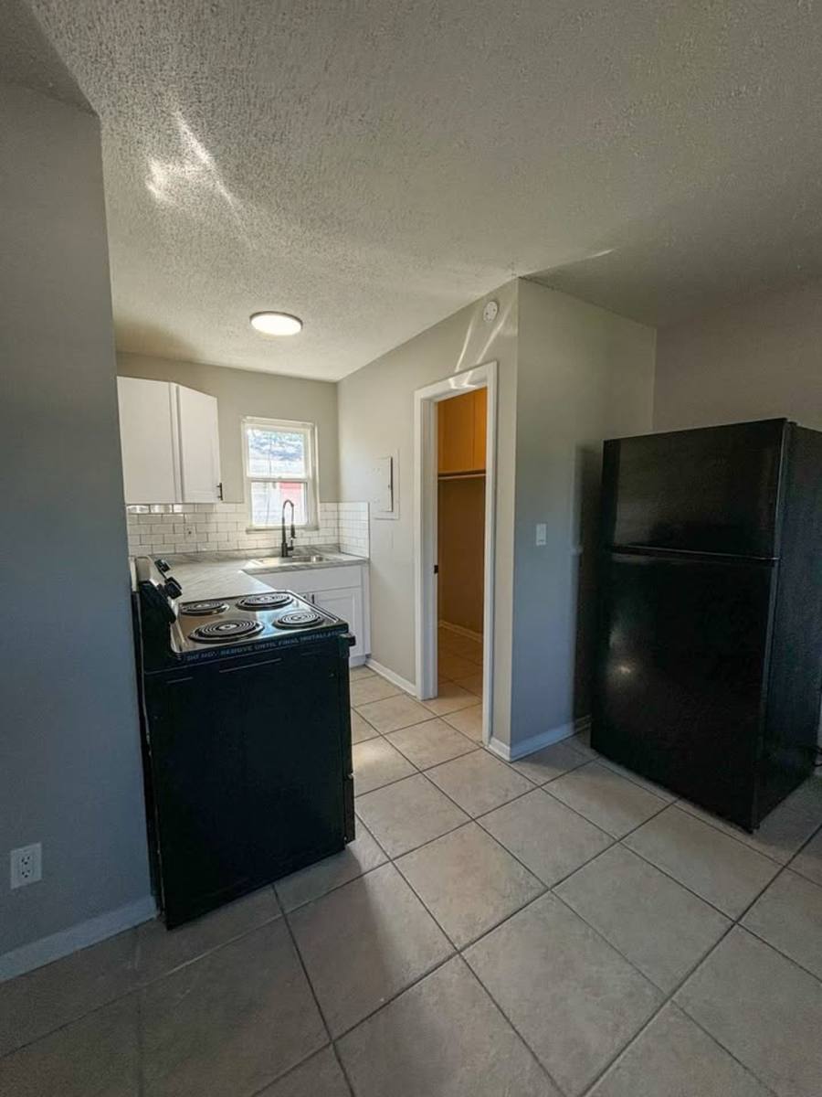 Apartment for rent at 5040 Shirley Ave, Jacksonville, FL 32210