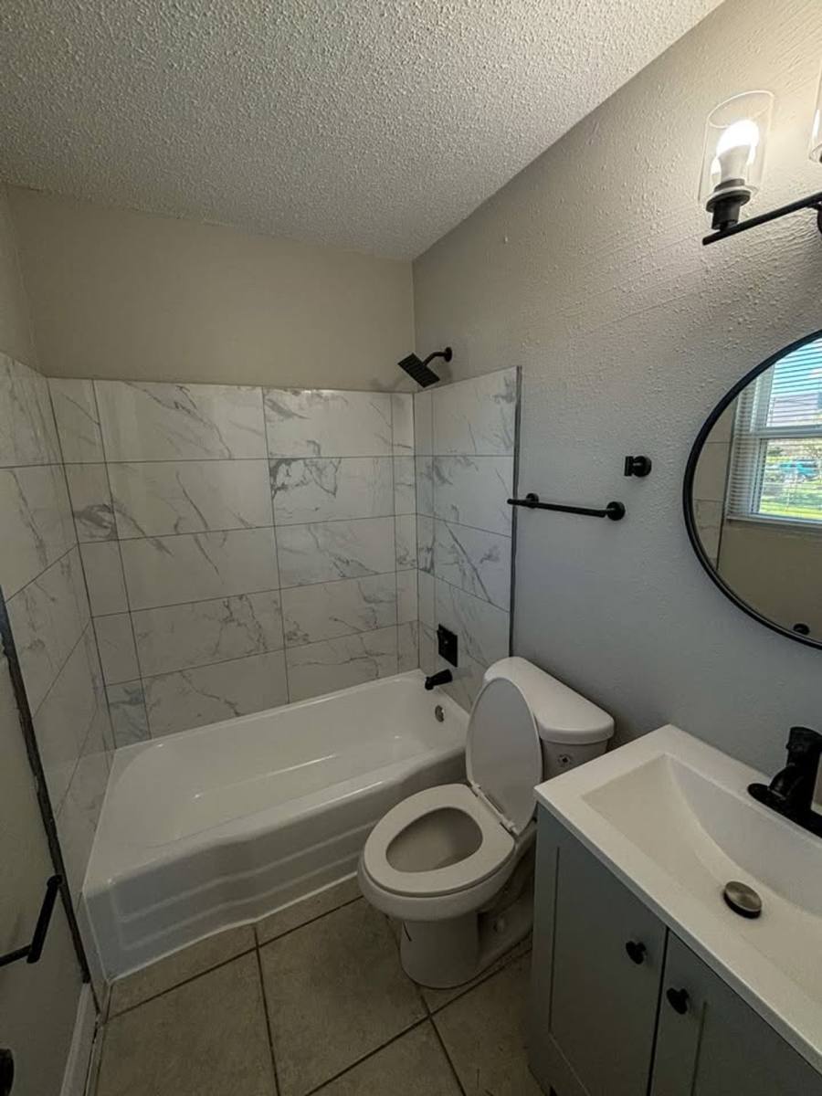 Apartment for rent at 5040 Shirley Ave, Jacksonville, FL 32210