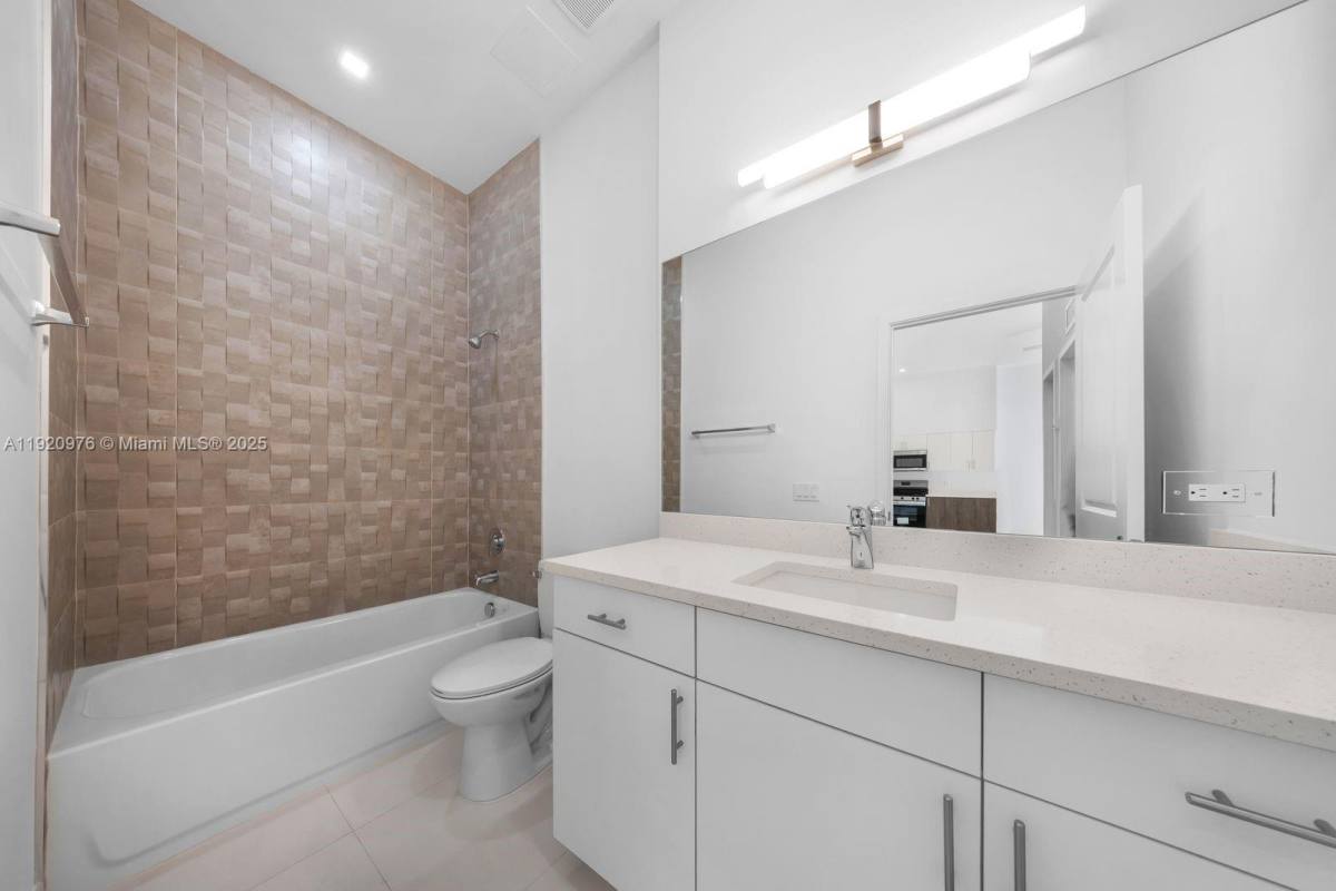 Apartment for rent at 20 NE 19th Ave #101, Pompano Beach, FL 33060
