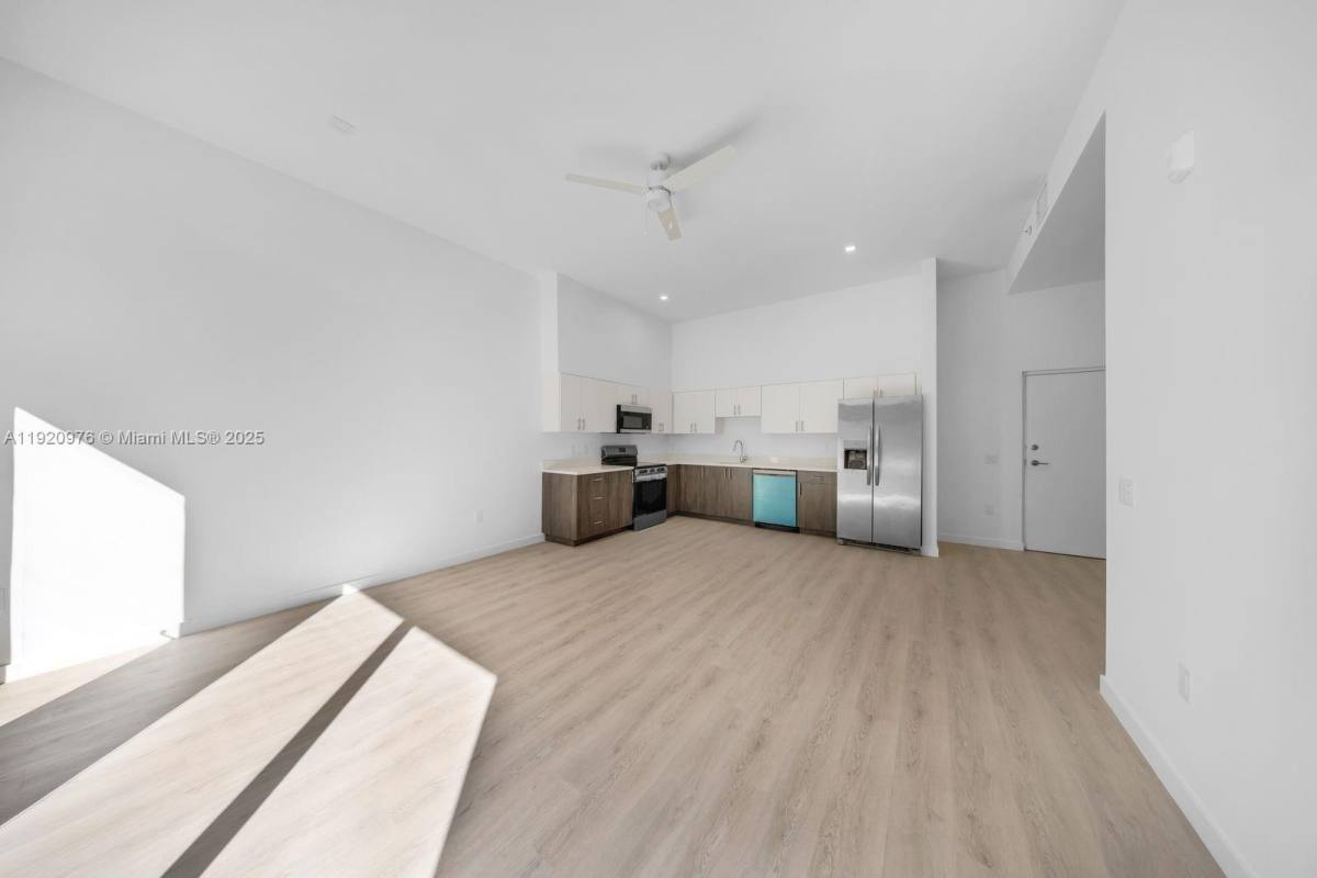 Apartment for rent at 20 NE 19th Ave #101, Pompano Beach, FL 33060