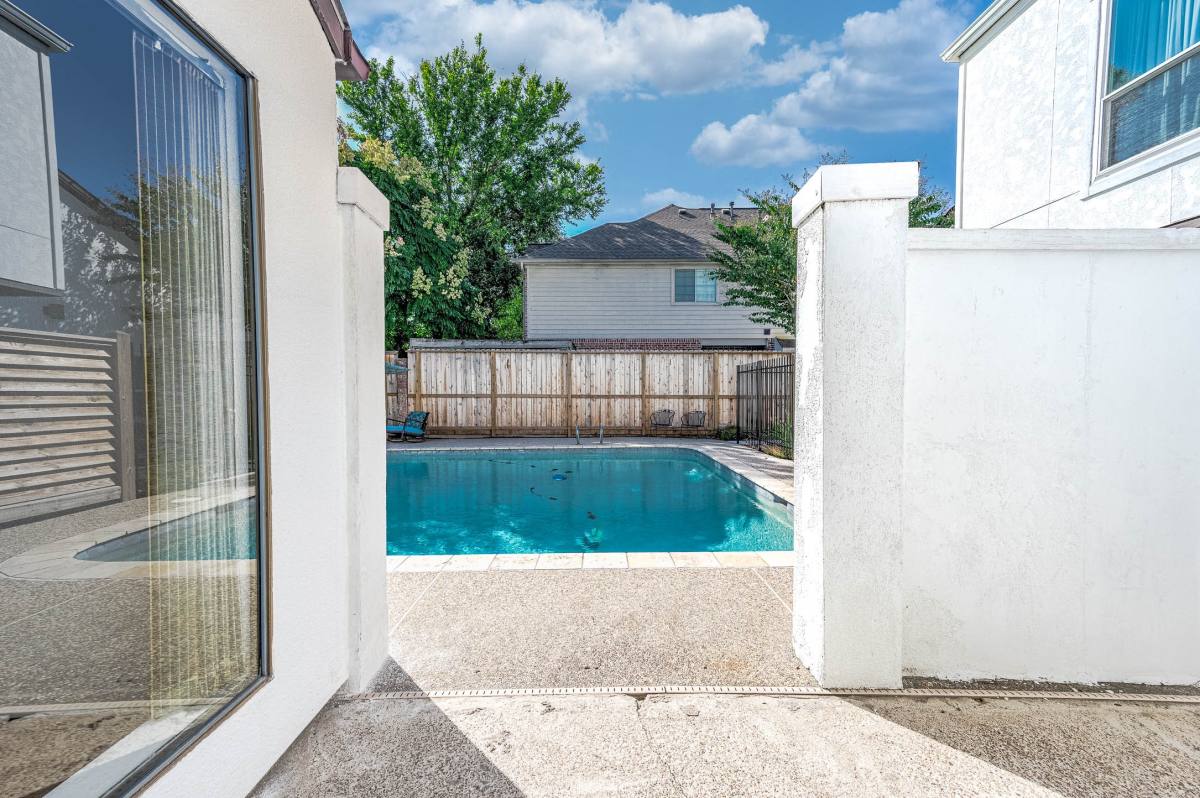 Townhouse for rent at 4507 Medinah Place, Bellaire, TX 77401