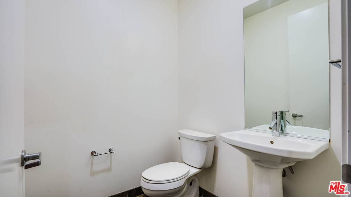 Apartment for rent at 3223 W 6th St #207, Los Angeles, CA 90020