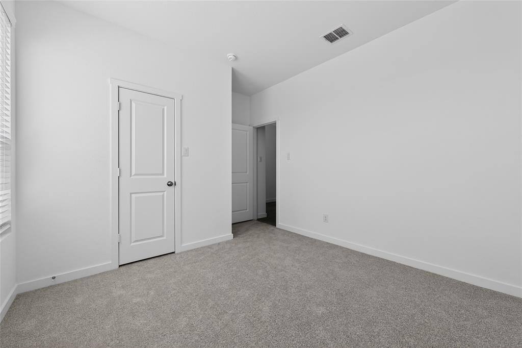 Apartment for rent at 9413 Suttonridge Dr, Fort Worth, TX 76179