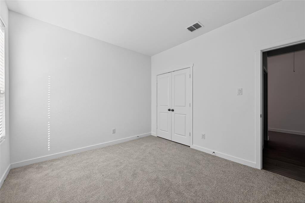 Apartment for rent at 9413 Suttonridge Dr, Fort Worth, TX 76179