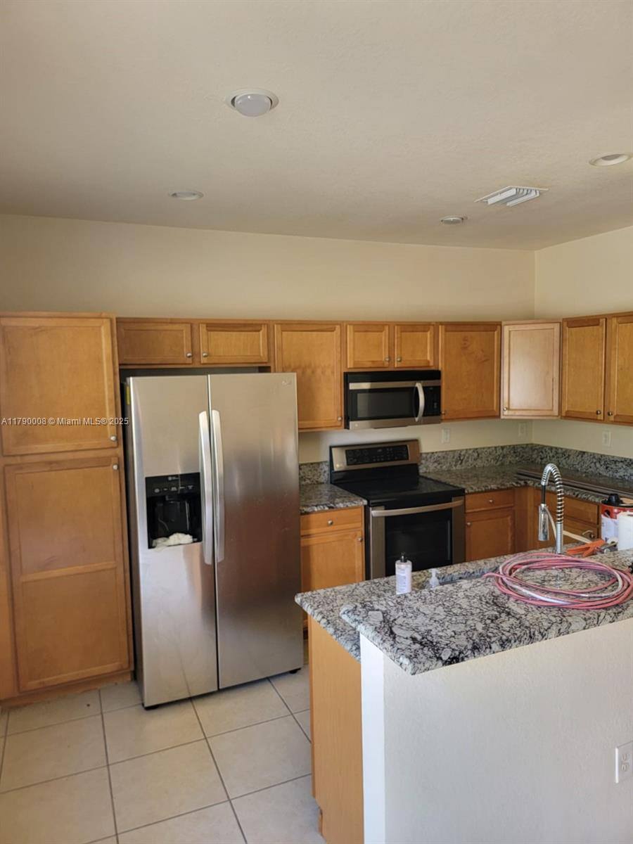 Townhouse for rent at 9411 SW 172nd Ave, Miami, FL 33196