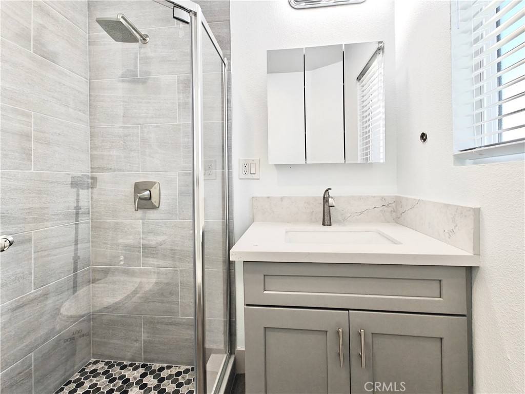 Apartment for rent at 6728 Whittier Ave, Whittier, CA 90601