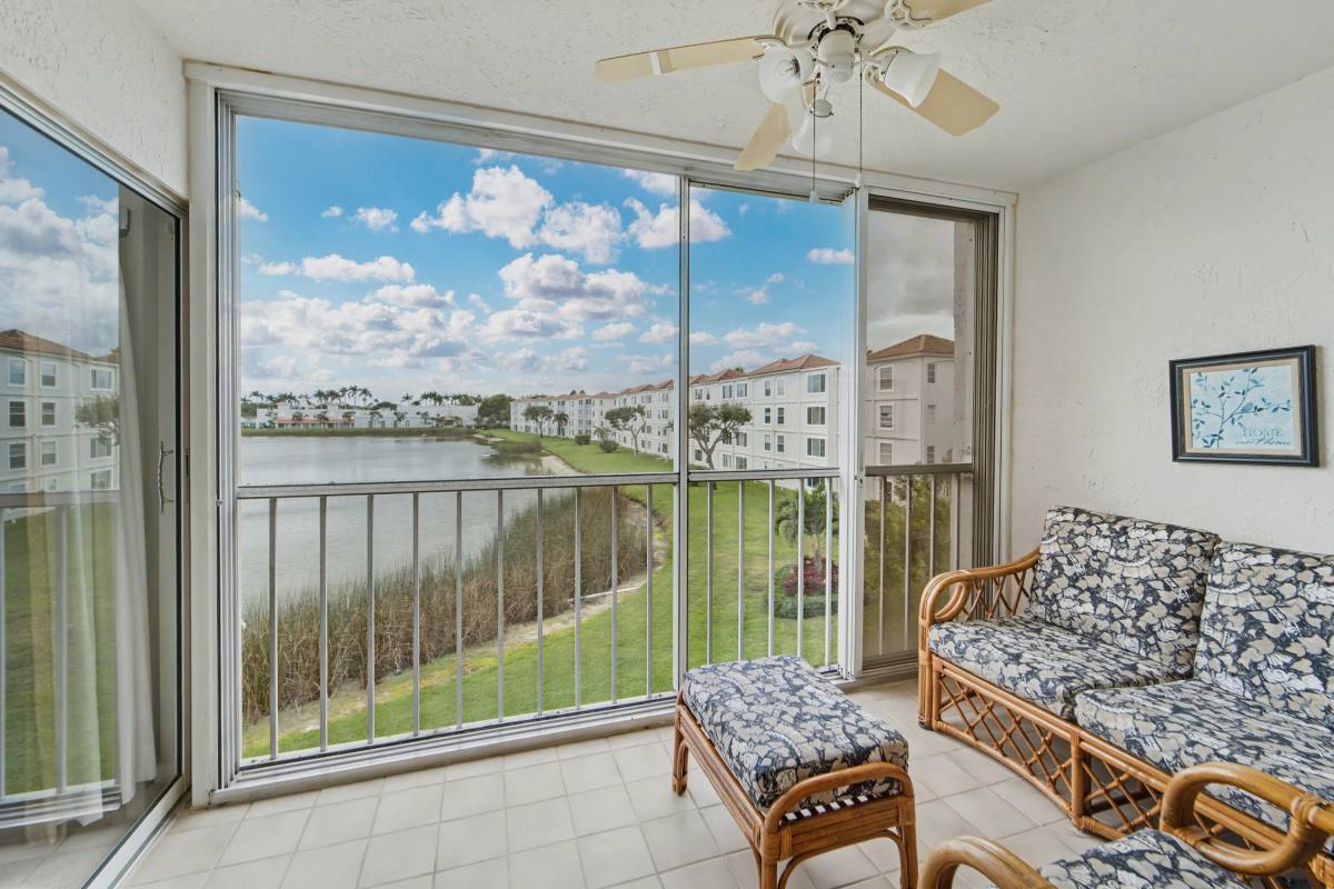 Condo for rent at 6112 Huntwick Terrace #307, Delray Beach, FL 33484