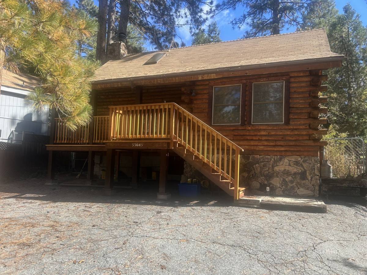 Apartment for rent at 53645 Country Club Dr, Idyllwild, CA 92549