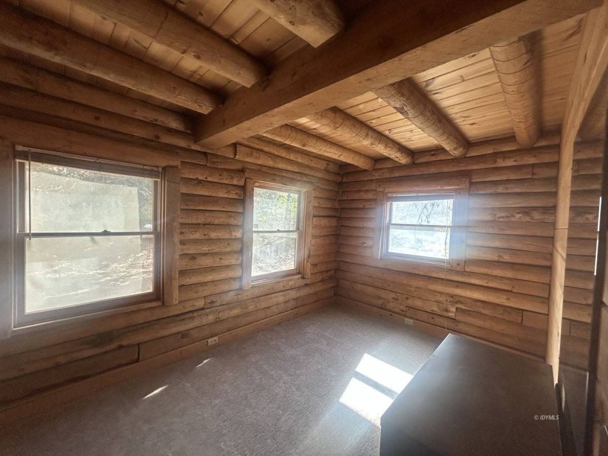 Apartment for rent at 53645 Country Club Dr, Idyllwild, CA 92549