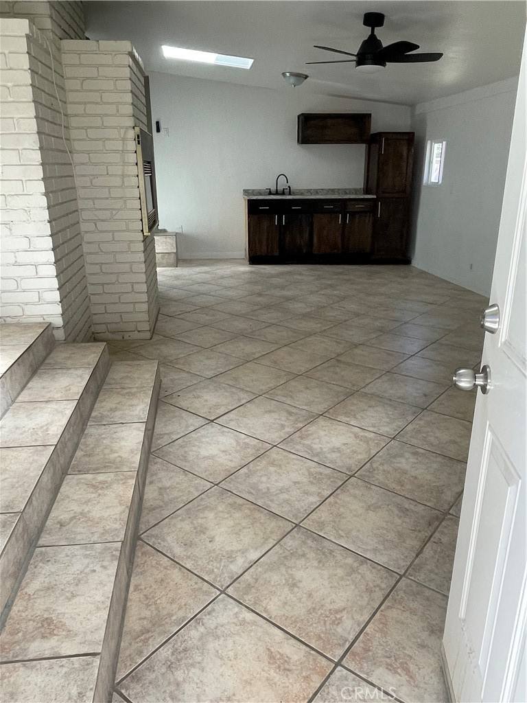 Apartment for rent at 44446 Loneoak Ave, Lancaster, CA 93534