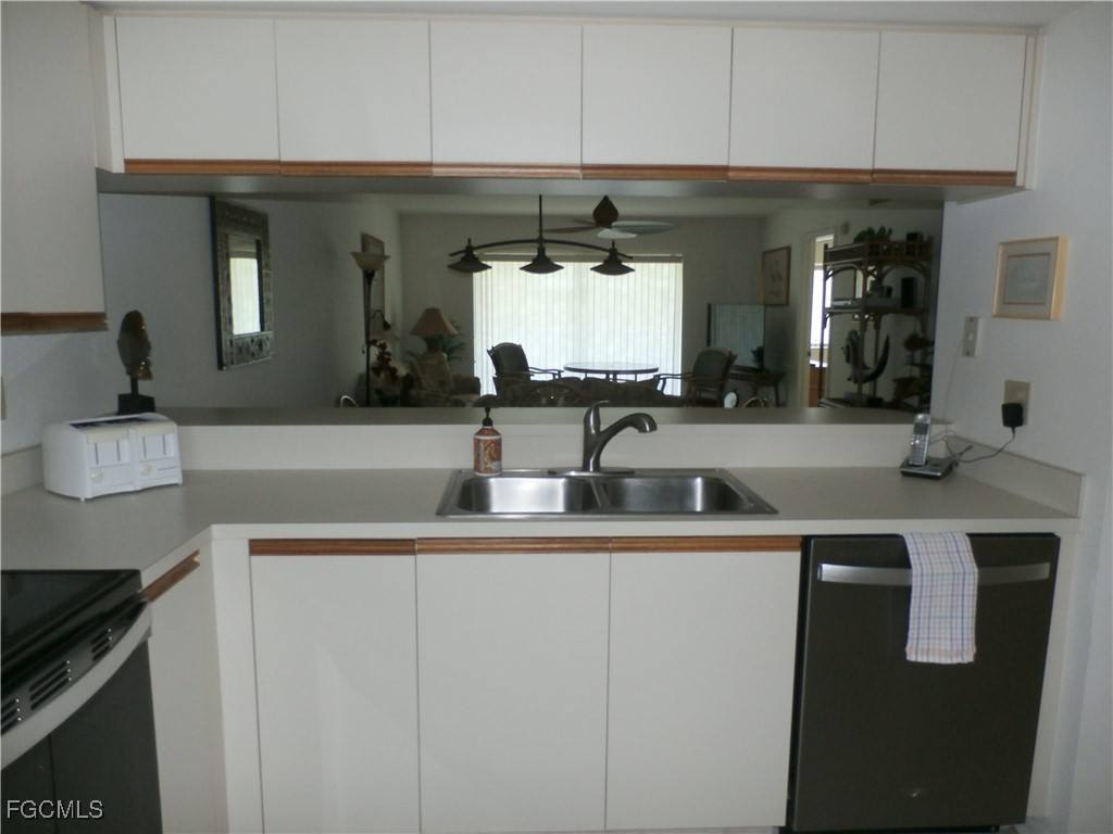 Apartment for rent at 16500 Kelly Cove Dr #2880, Fort Myers, FL 33908