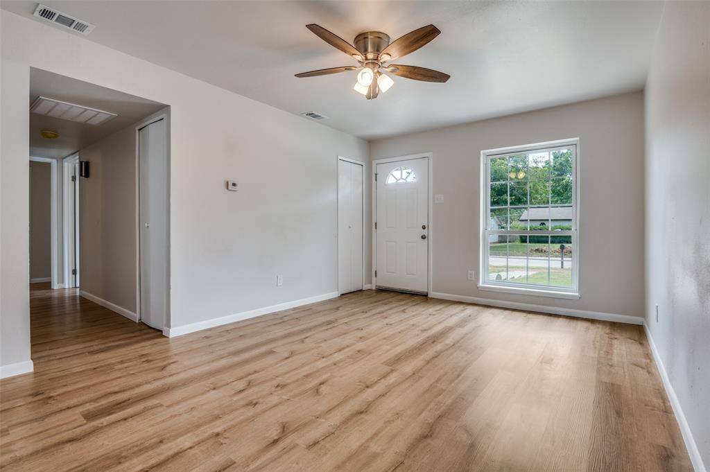 Apartment for rent at 119 Halifax Dr #119, Cedar Hill, TX 75104