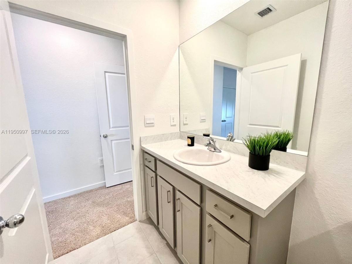 Apartment for rent at 429 NE 12th St #429, Homestead, FL 33034
