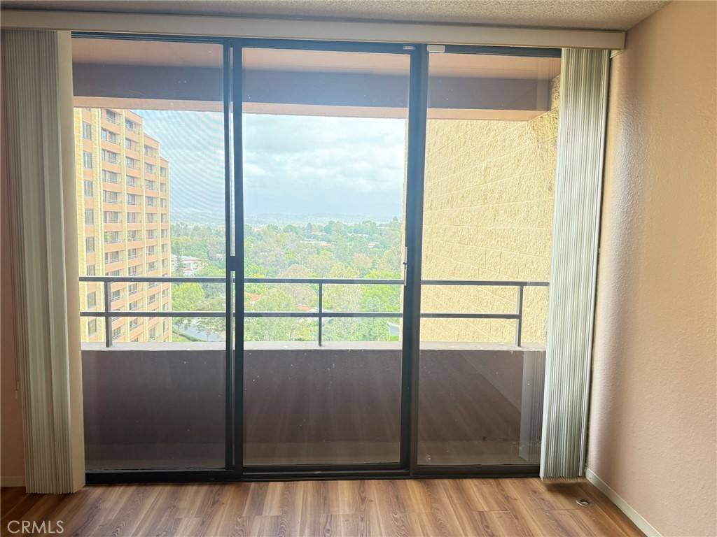 Apartment for rent at 24055 Paseo Del Lago #952, Laguna Woods, CA 92637