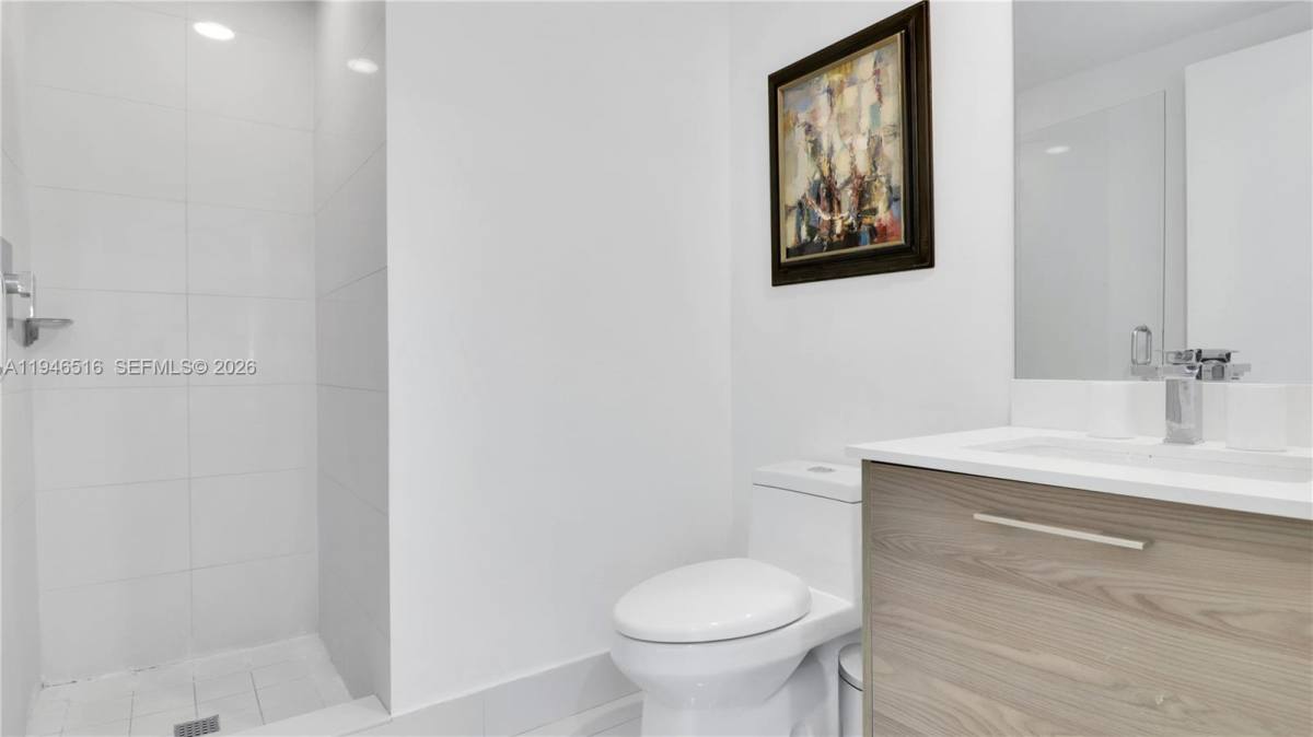 Apartment for rent at 1300 S Miami Ave #1711, Miami, FL 33130