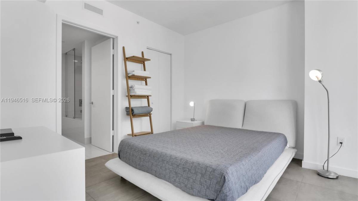 Apartment for rent at 1300 S Miami Ave #1711, Miami, FL 33130