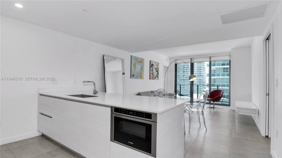 Apartment for rent at 1300 S Miami Ave #1711, Miami, FL 33130