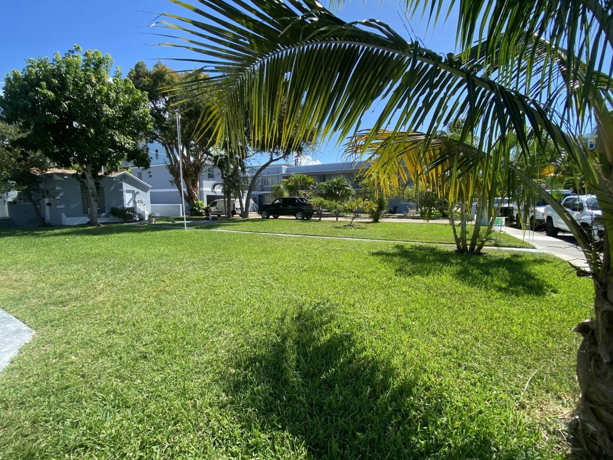 Apartment for rent at 115 Lucerne Ave #115-1, Lake Worth Beach, FL 33460
