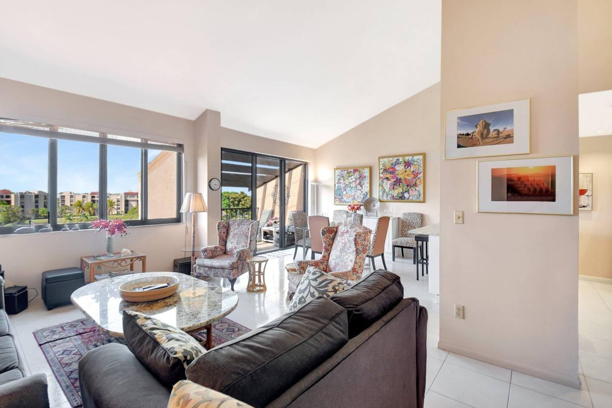 Townhouse for rent at 755 Dotterel Rd #1512, Delray Beach, FL 33444