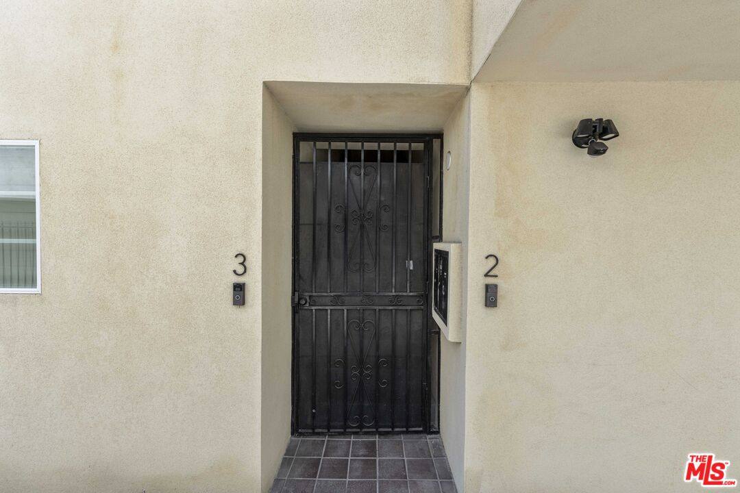 Apartment for rent at 635 Westmount Dr #635-2, West Hollywood, CA 90069