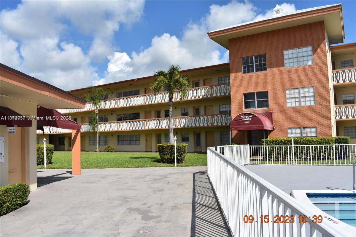 Apartment for rent at 11855 NE 19th Dr #47, Miami, FL 33181