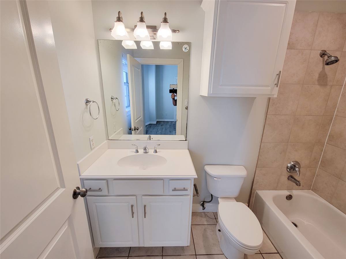Townhouse for rent at 2416 La Branch St, Houston, TX 77004