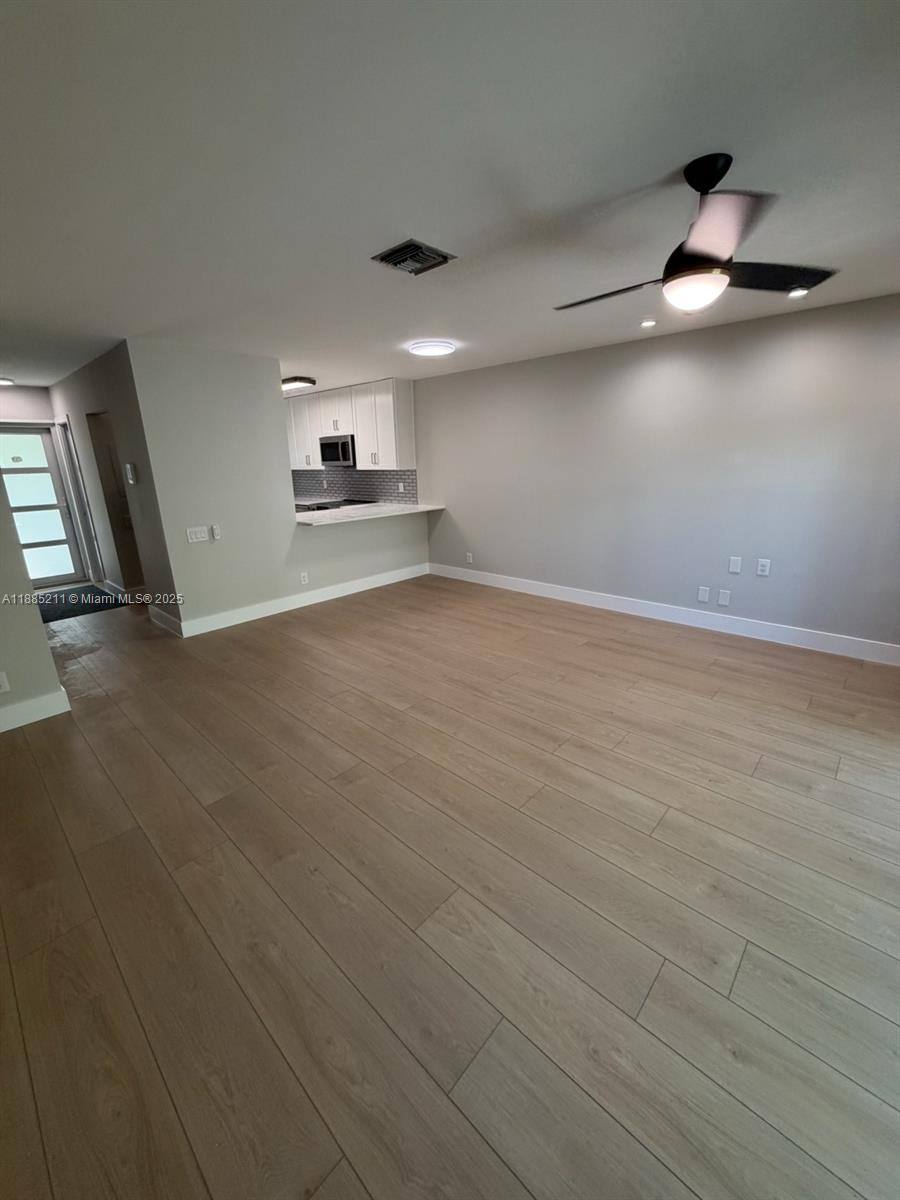 Townhouse for rent at 101 NE 8th Ave #101-2, Fort Lauderdale, FL 33301