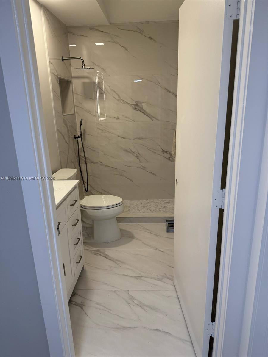 Townhouse for rent at 101 NE 8th Ave #101-2, Fort Lauderdale, FL 33301