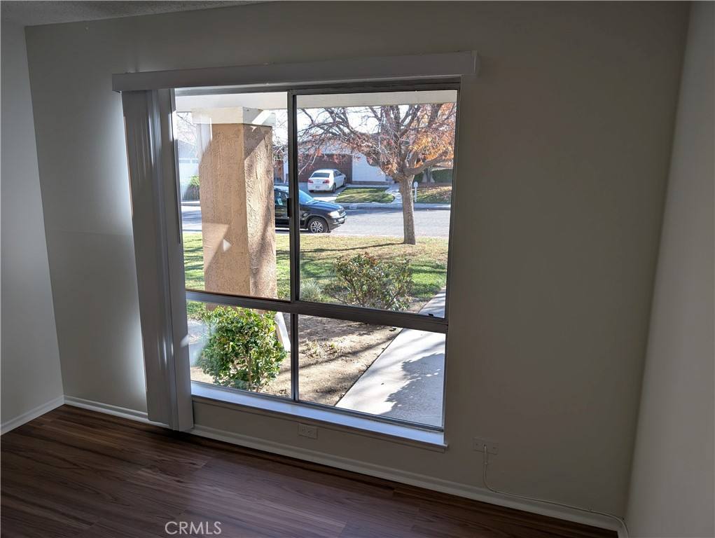Apartment for rent at 2851 W Ave #J4, Lancaster, CA 93536