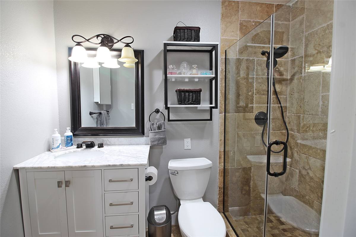 Apartment for rent at 10386 Hammerly Blvd #32, Houston, TX 77043