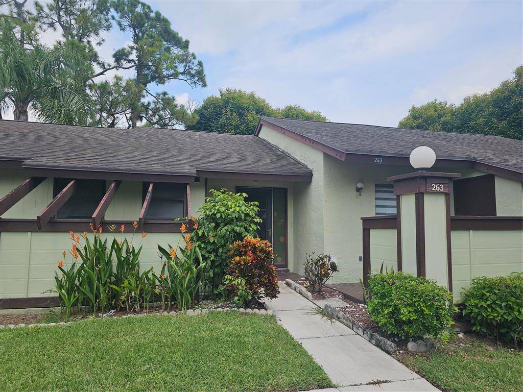 Apartment for rent at 263 Deerfield Court #263, West Palm Beach, FL 33411