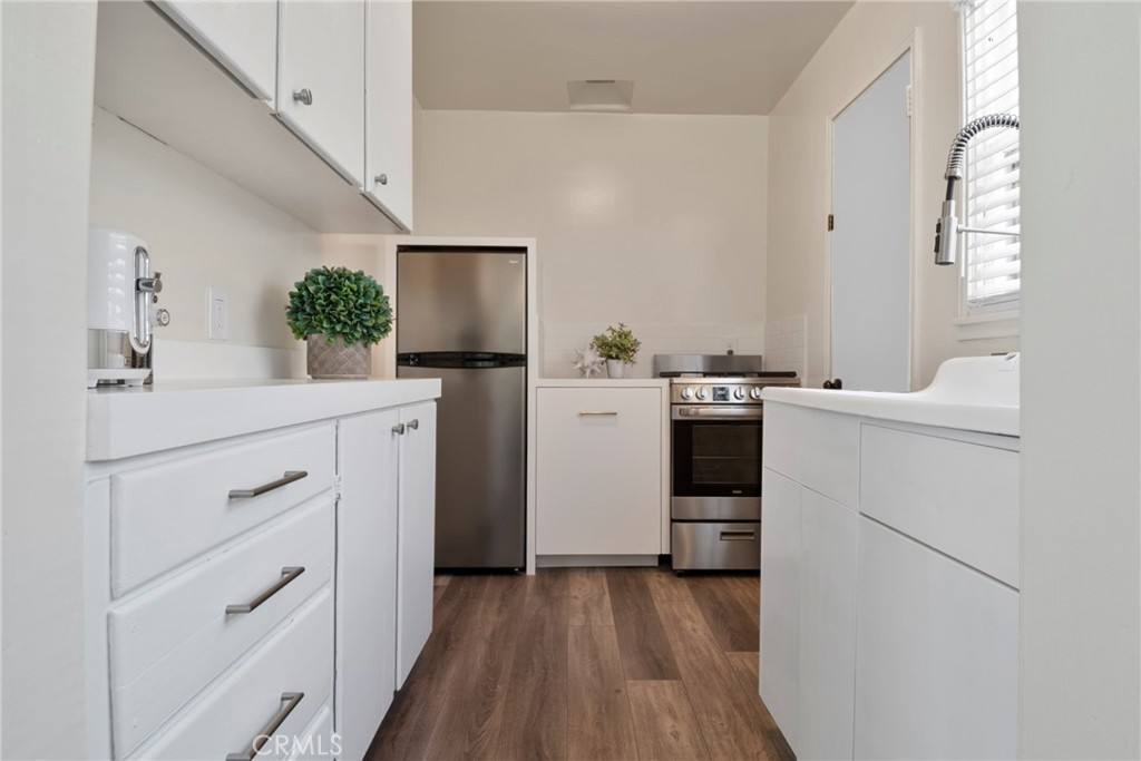 Apartment for rent at 215 29th St #215B, Newport Beach, CA 92663
