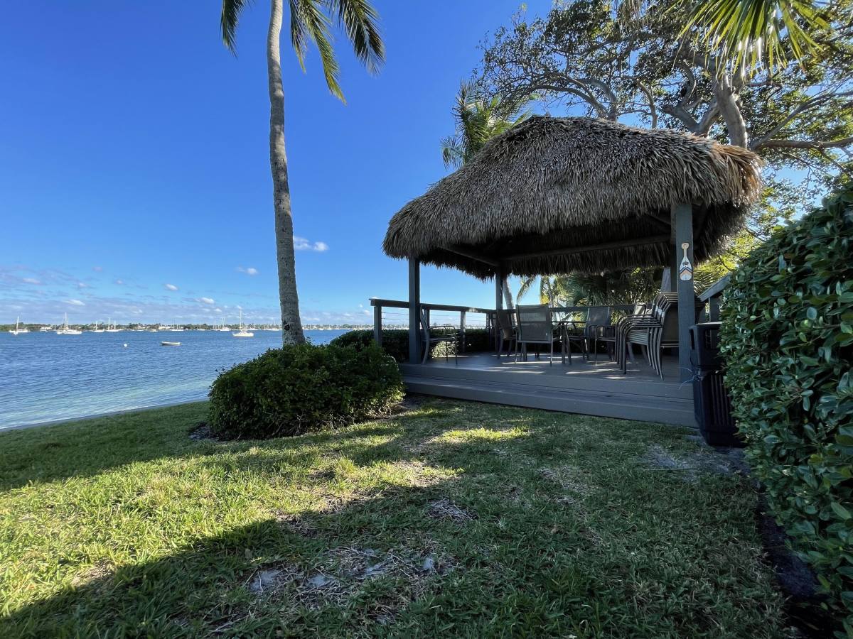 Condo for rent at 5600 N Flagler Dr #2209, West Palm Beach, FL 33407