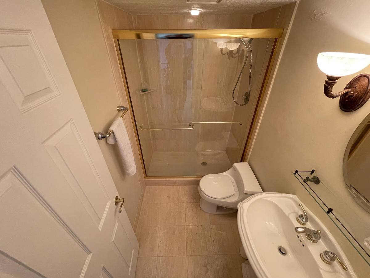 Condo for rent at 5600 N Flagler Dr #2209, West Palm Beach, FL 33407