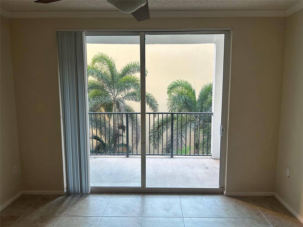 Apartment for rent at 17150 N Bay Rd #2519, North Miami Beach, FL 33160