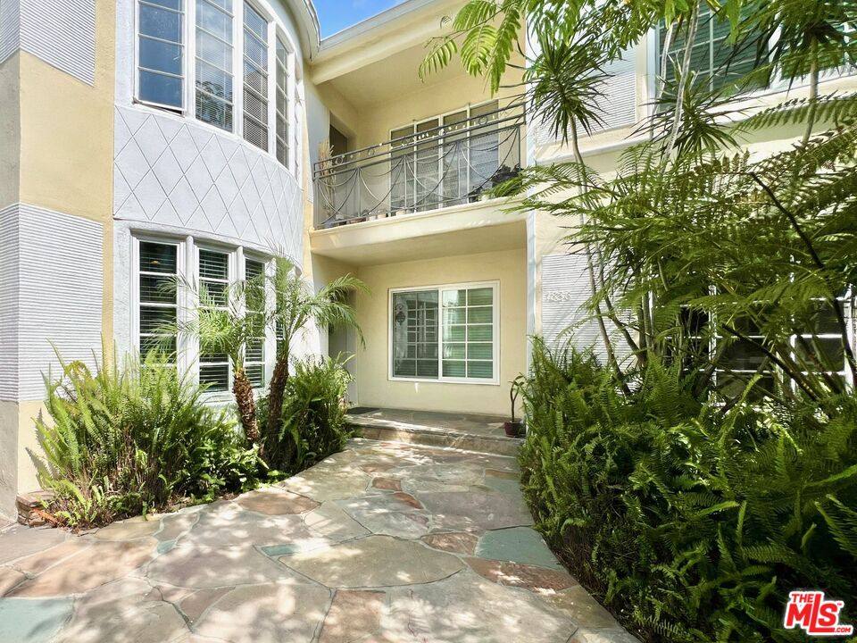 Apartment for rent at 1838 El Cerrito Place #2, Los Angeles, CA 90068