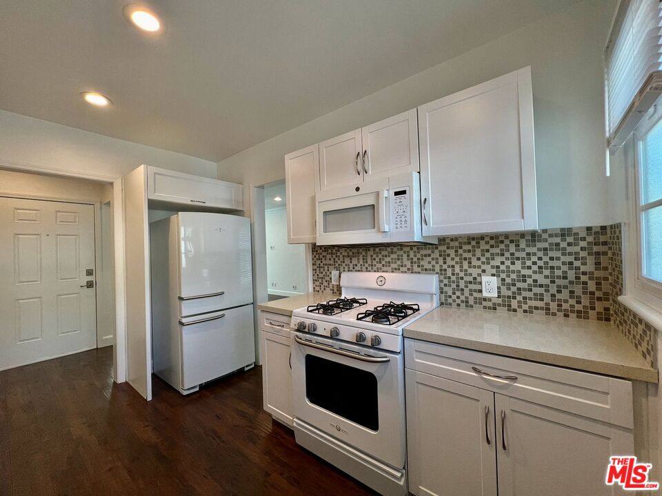 Apartment for rent at 1838 El Cerrito Place #2, Los Angeles, CA 90068
