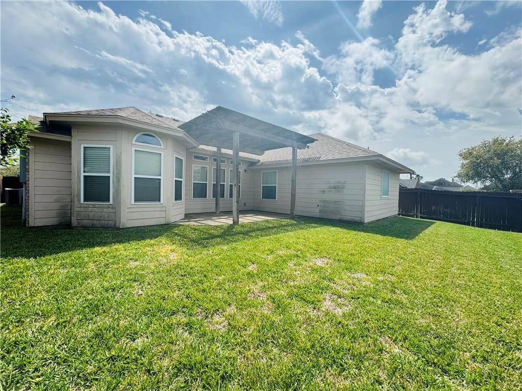 Apartment for rent at 7541 Exeter, Corpus Christi, TX 78414