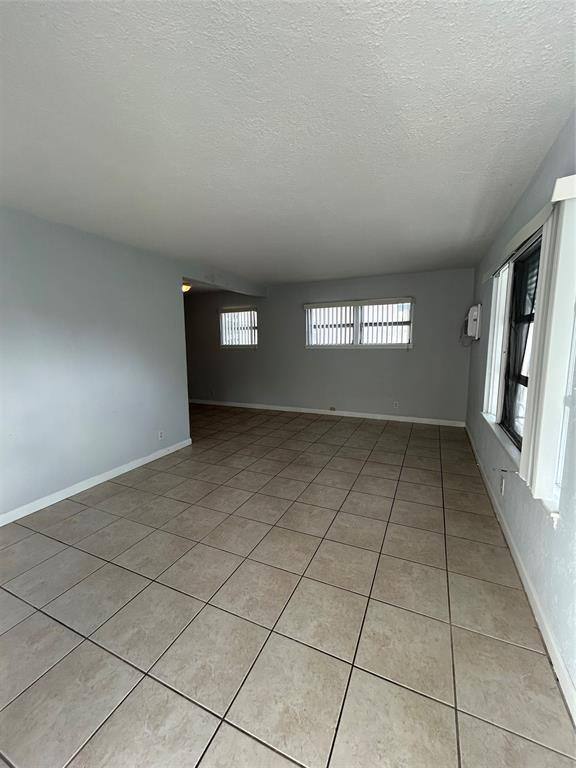 Apartment for rent at 408 NE 7th Ave #11, Fort Lauderdale, FL 33301