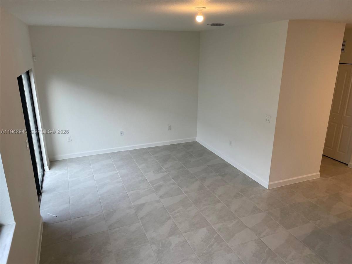 Townhouse for rent at 13119 SW 232nd St, Miami, FL 33170