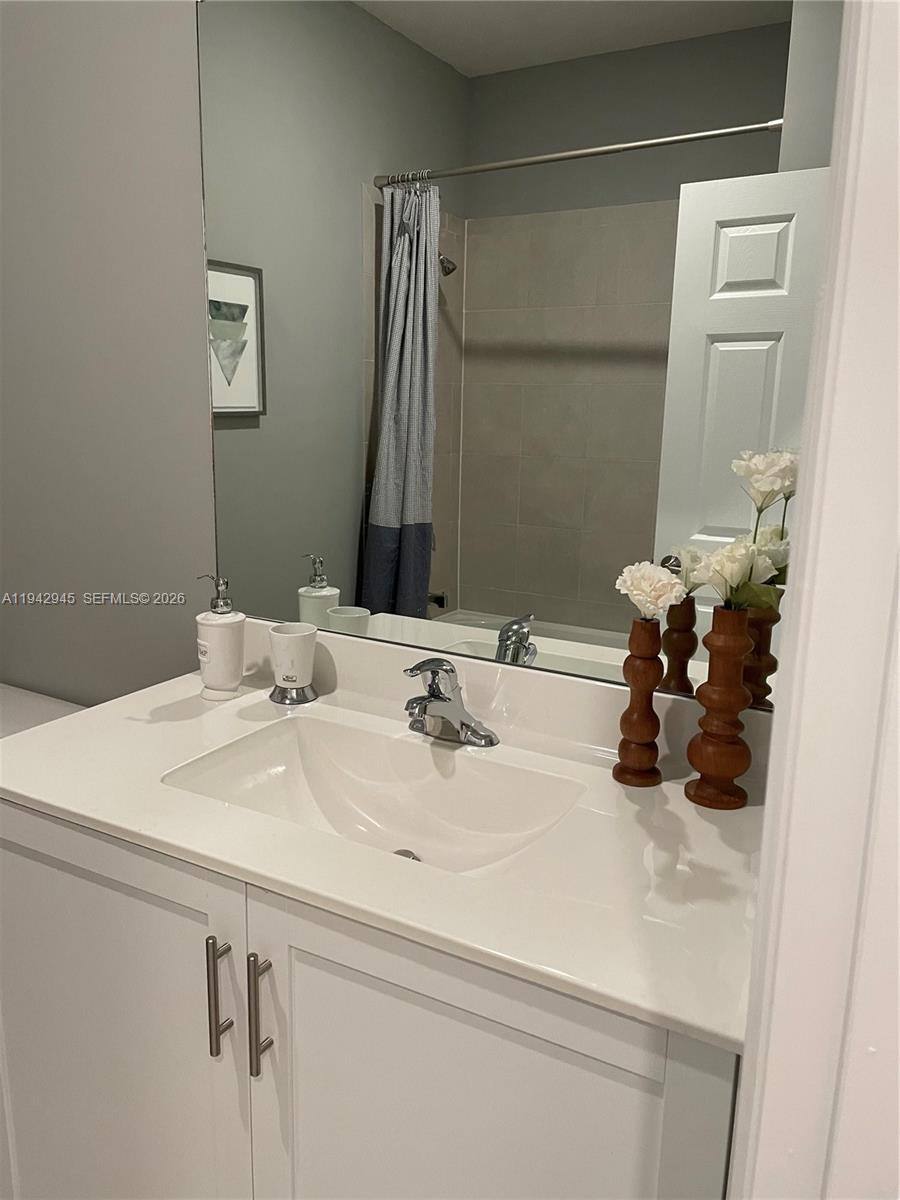 Townhouse for rent at 13119 SW 232nd St, Miami, FL 33170