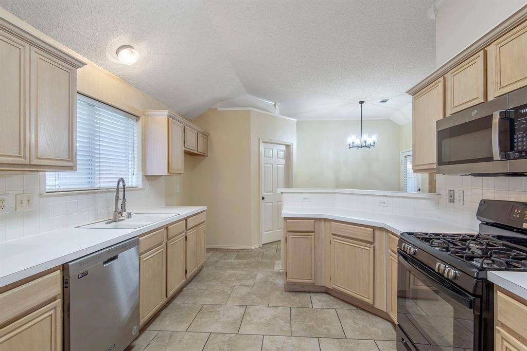 Apartment for rent at 10217 Max Lane, Frisco, TX 75035