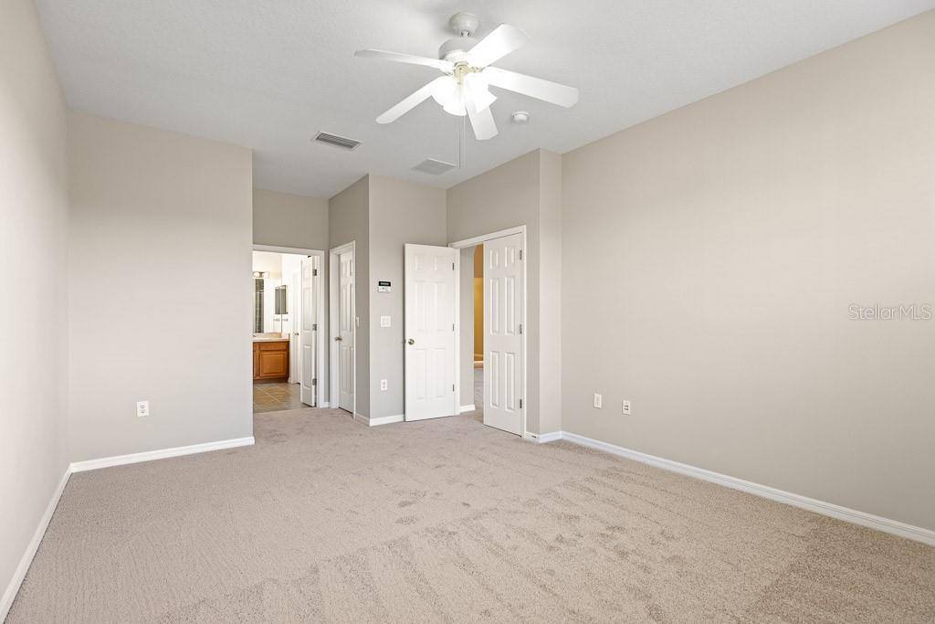 Apartment for rent at 6309 Bridgevista Dr, Lithia, FL 33547